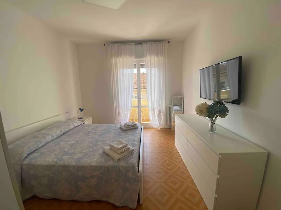 Appartamento In Pieno Centro - 500 Metri Dal Mare. Viareggio